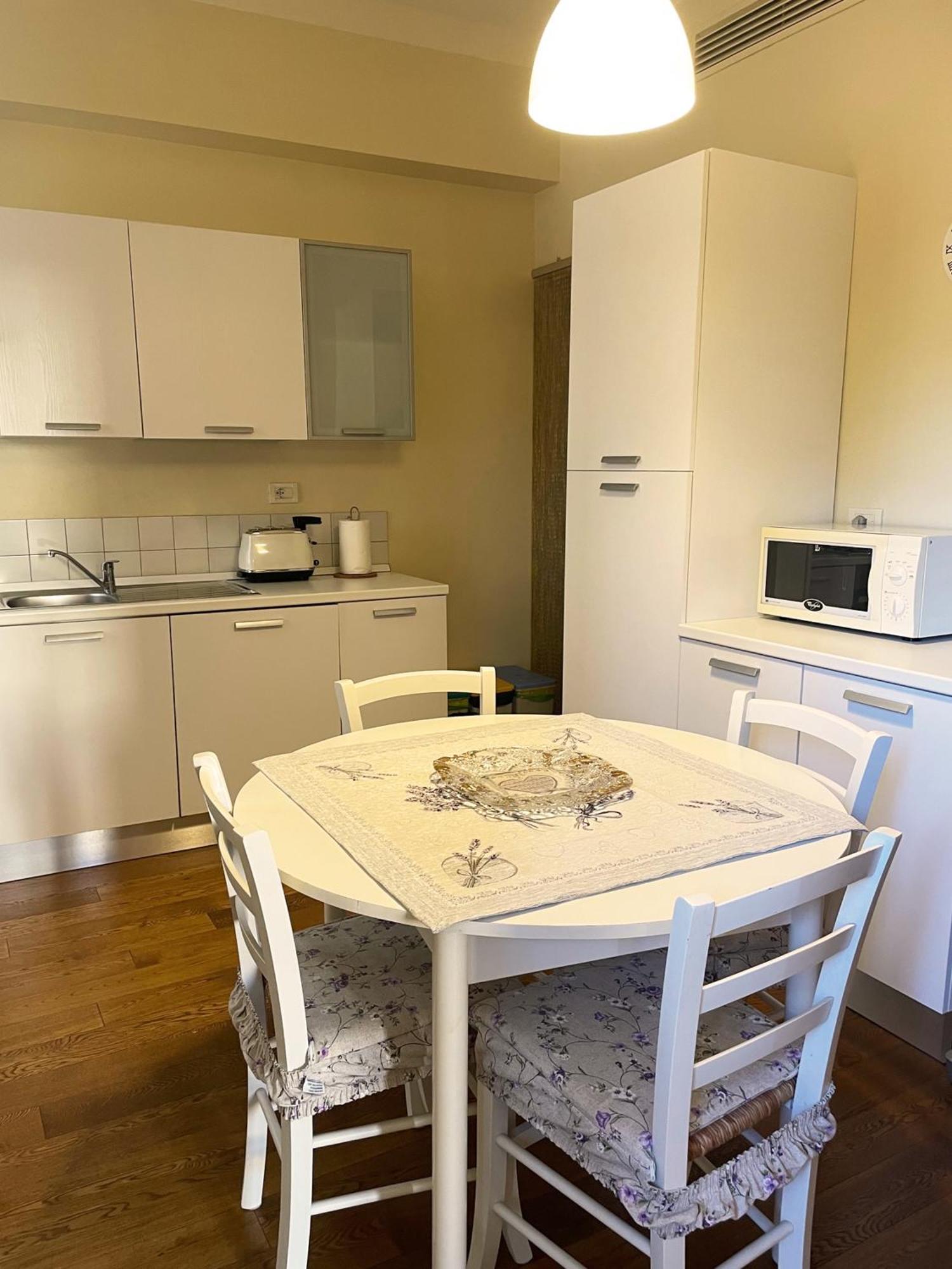 לוקה Serena Apartment מראה חיצוני תמונה